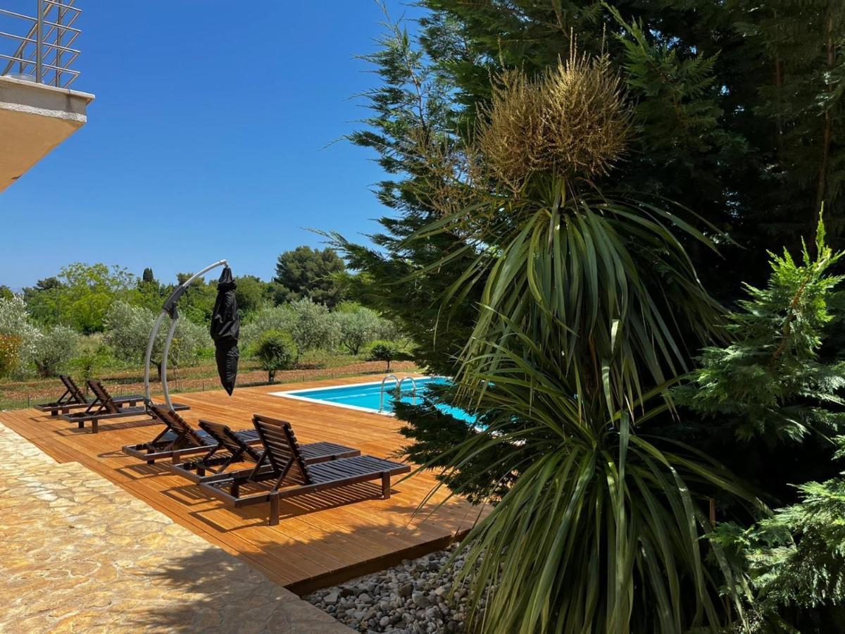 Апартаменты Orange Tree Garden Трогир Экстерьер фото